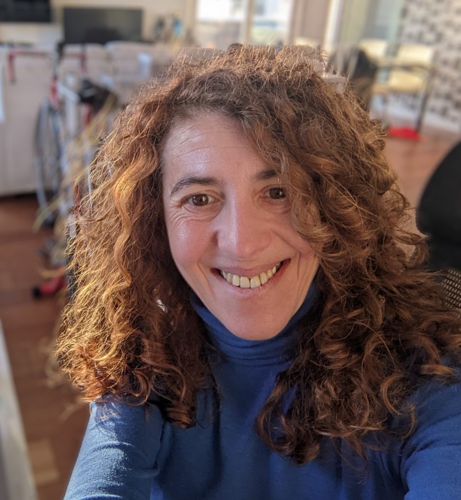 Viernes 11/3: AGN & voids I. Efectos del entorno de baja densidad a gran escala en los núcleos activos de galaxias